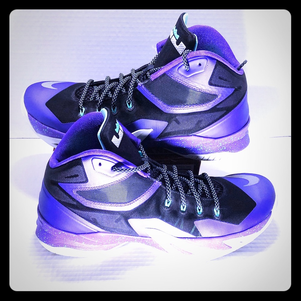 Nike Zoom Soldier 8 Summit Lake Hornets Size 11